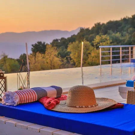 Uzumlu Village 3 Bedroom 1008 Villa Kalkan